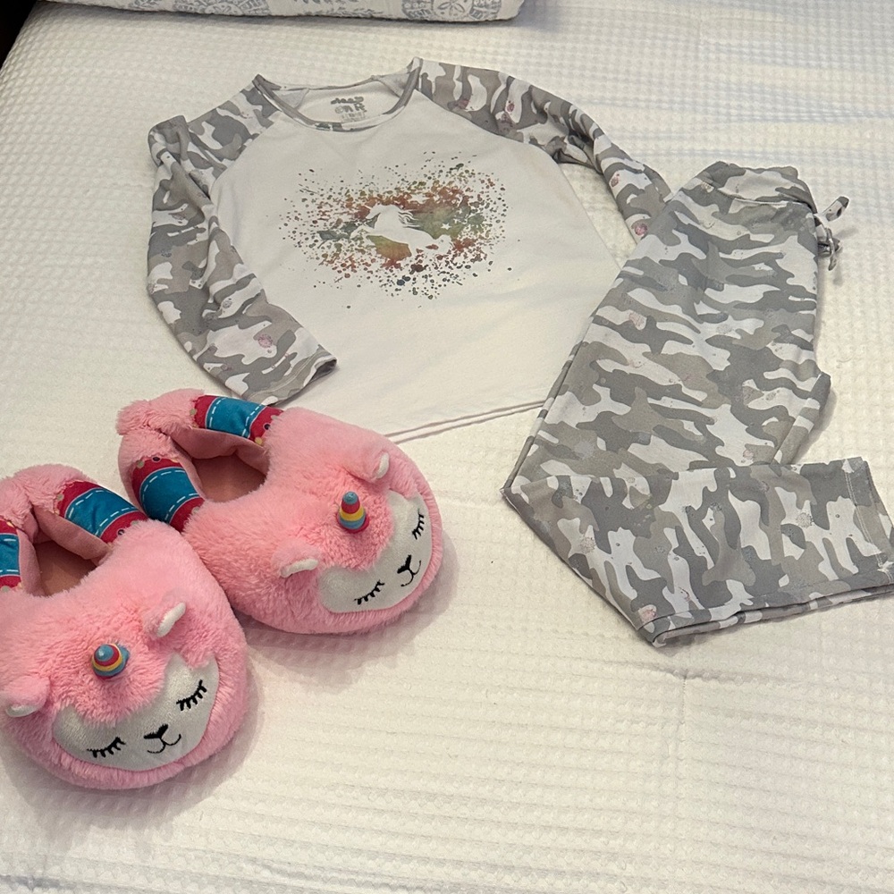 Sleep On It Unicorn Pajama Set - Gray and Pink and slippers